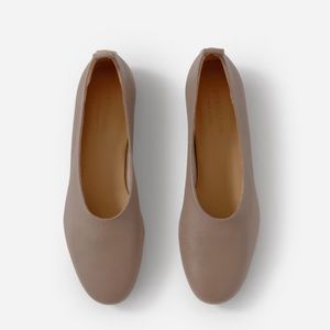 Everlane Italian Leather Day Glove Flats